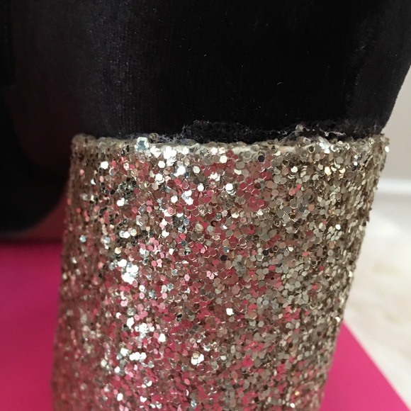 New in Box Betsey Johnson Kacey Booties - Picture 4 of 7